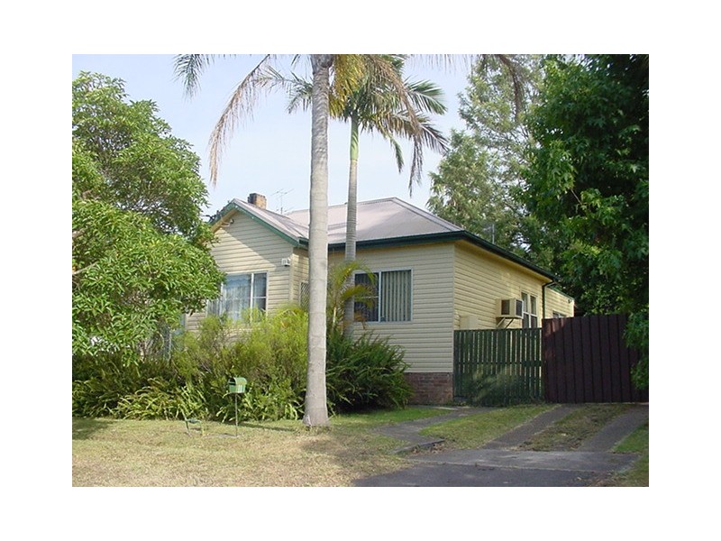11 Wallace Street, West Wallsend NSW 2286
