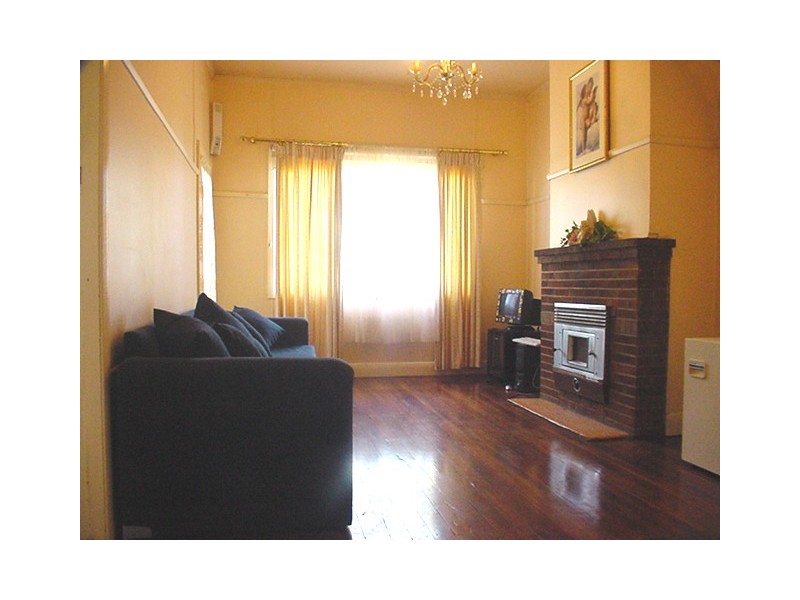 11 Wallace Street, West Wallsend NSW 2286