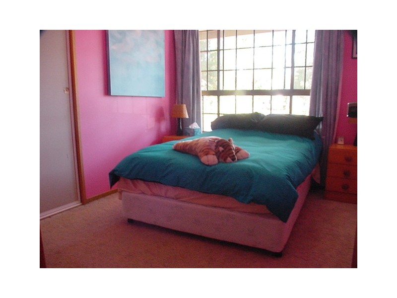 11 Seaham Street, Holmesville NSW 2286