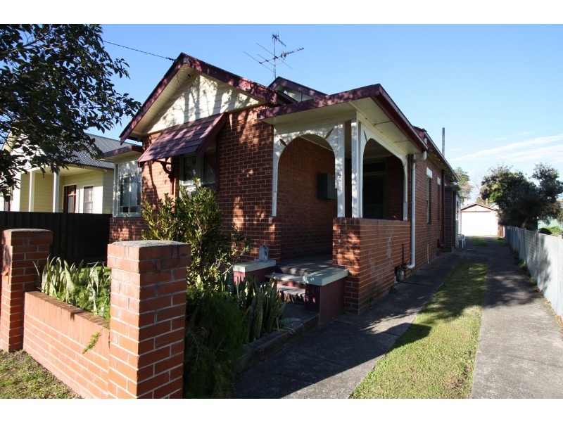 12 Sturdee Street, New Lambton NSW 2305