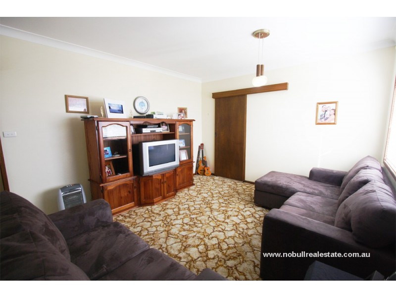 6 Kerry Avenue, Elermore Vale NSW 2287