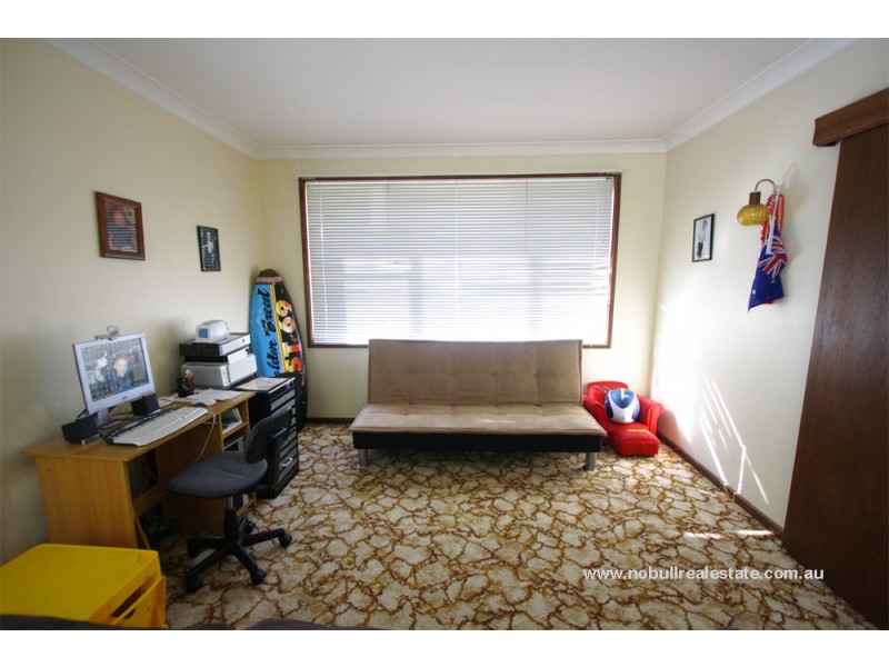 6 Kerry Avenue, Elermore Vale NSW 2287