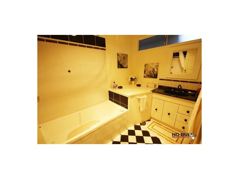 17 Teralba Road, West Wallsend NSW 2286