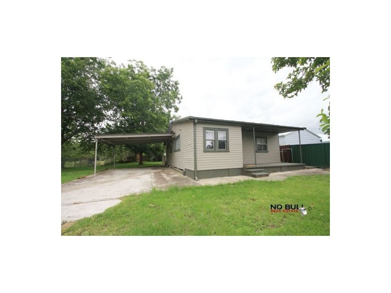 2 King Street, Holmesville NSW 2286