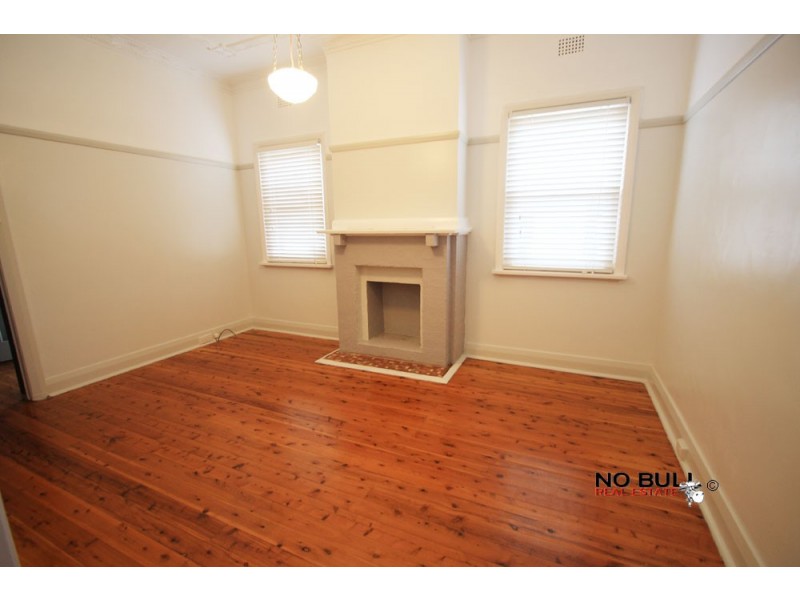 32 Woodstock Street, Mayfield NSW 2304