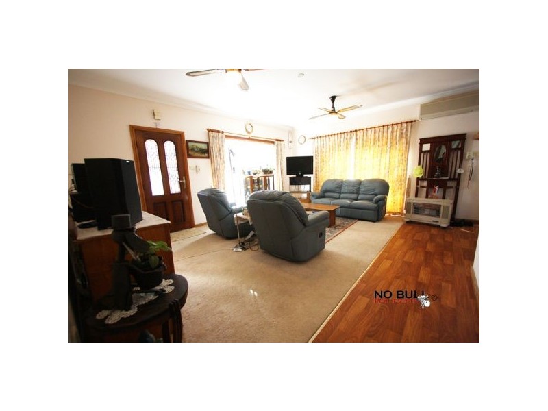 13 Anzac Parade, Toronto NSW 2283