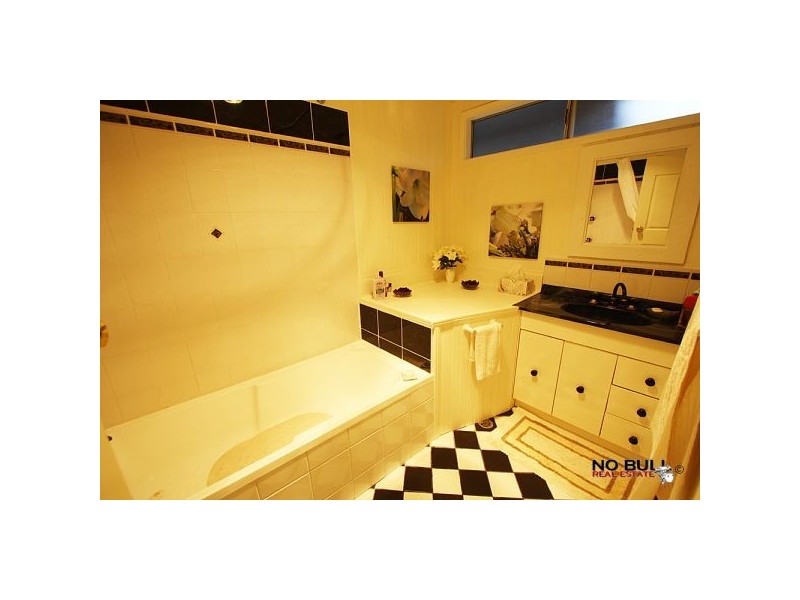 17 Teralba Road, West Wallsend NSW 2286