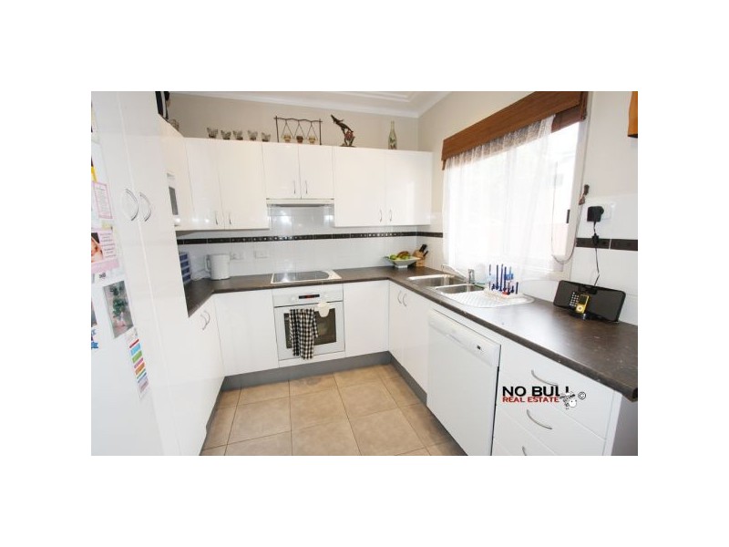 1A Earl Street, Holmesville NSW 2286