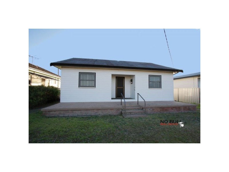 11 Blackwood Street, Cessnock NSW 2325