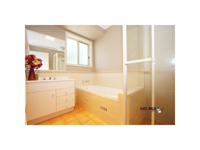 39 Hanover Road, Cameron Park NSW 2285