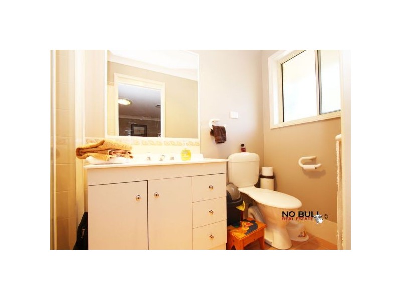 39 Hanover Road, Cameron Park NSW 2285