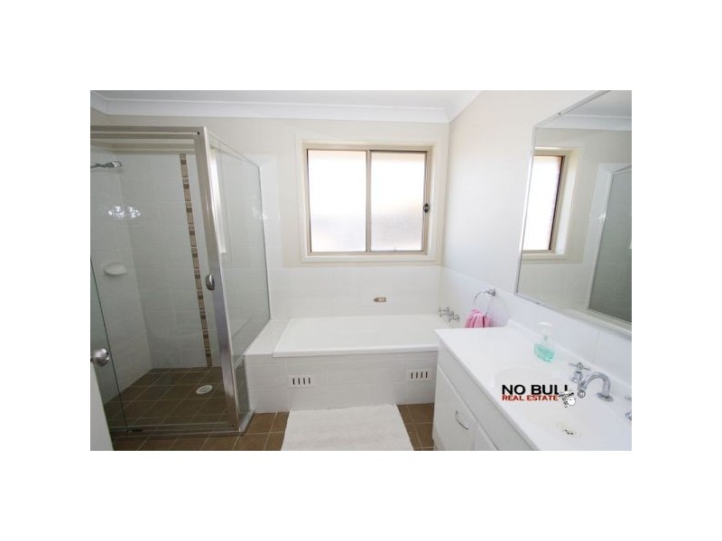 29 Northridge Drive, Cameron Park NSW 2285