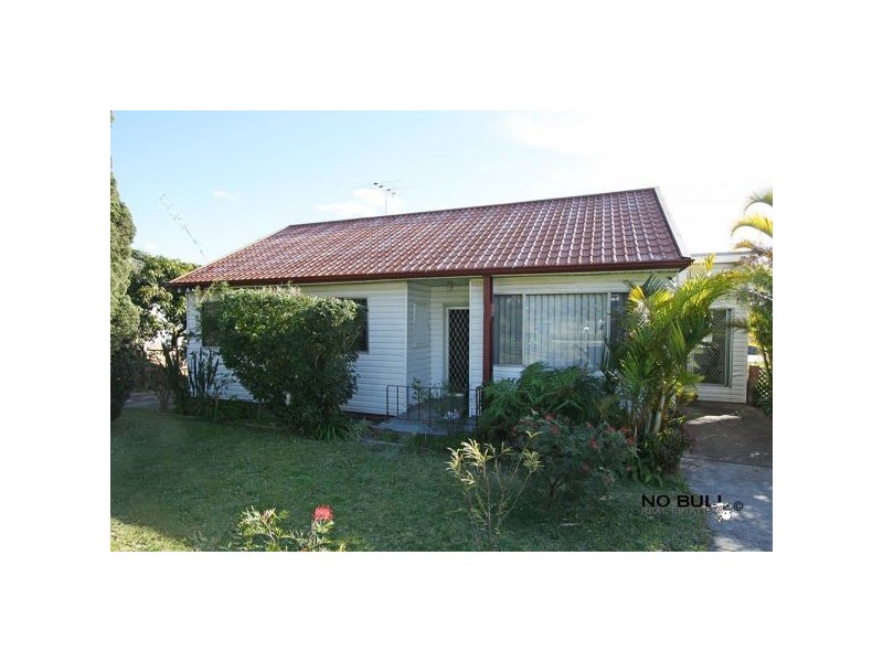 2/11 Blackbutt Parade, Kotara NSW 2289