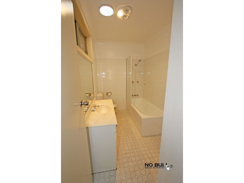 2/11 Blackbutt Parade, Kotara NSW 2289