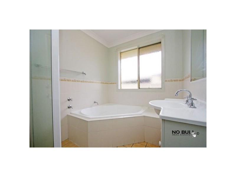 2/64 Lawson Avenue, Beresfield NSW 2322