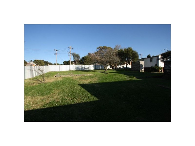 1 Watkins Road, Elermore Vale NSW 2287