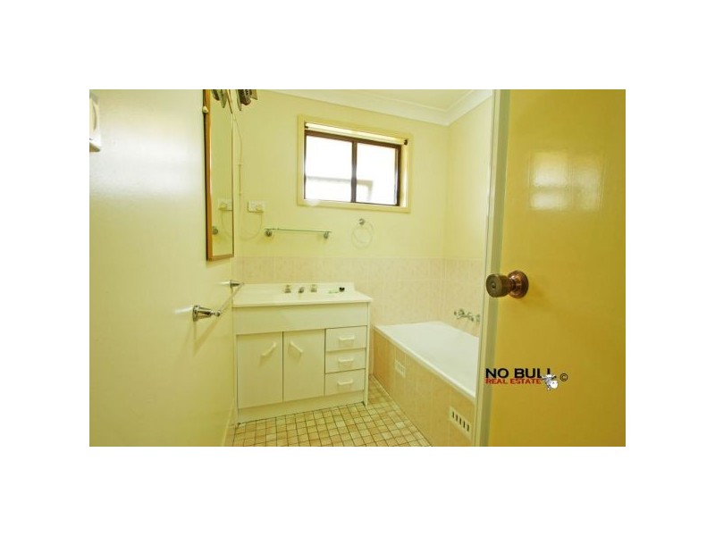 9 Fourth Street, Seahampton NSW 2286