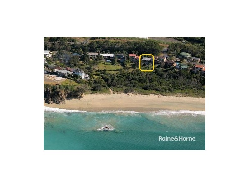 13b Sapphire Crescent, Sapphire Beach NSW 2450