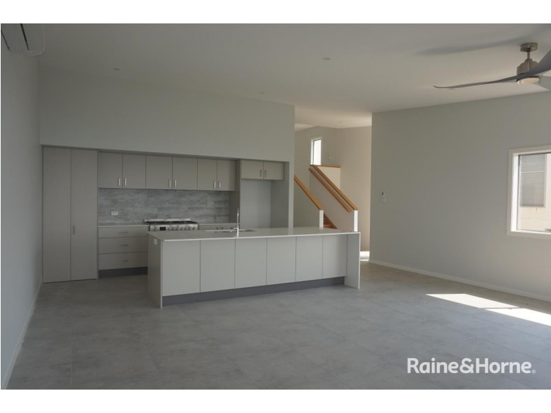 13b Sapphire Crescent, Sapphire Beach NSW 2450