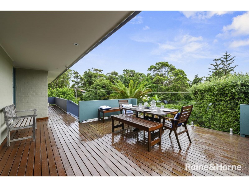 6 Merinda Avenue, Sapphire Beach NSW 2450