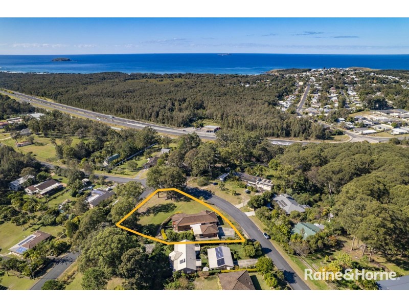46 Emerald Heights Drive, Emerald Beach NSW 2456
