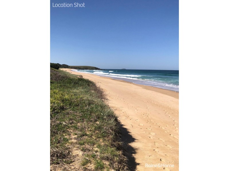 26 Water Gum Close, Sapphire Beach NSW 2450