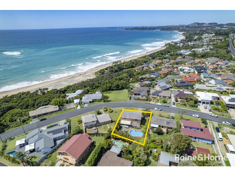 9 Elouera Drive, Sapphire Beach NSW 2450