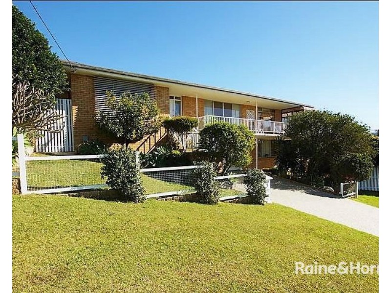 5 Richmond Drive, Coffs Harbour NSW 2450