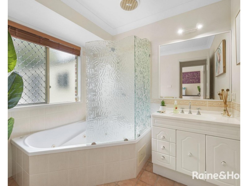 36 Roselands Drive, Coffs Harbour NSW 2450