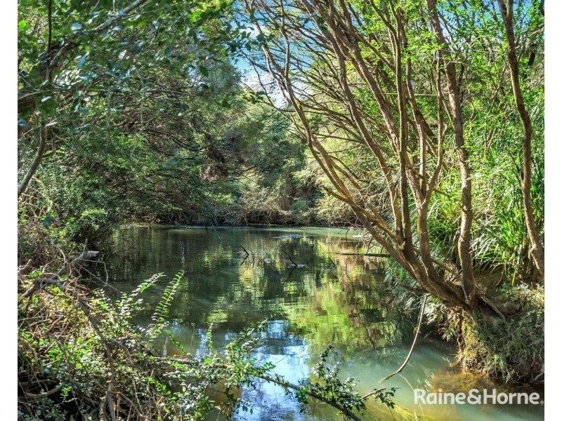 61 Lowanna Road, Lowanna NSW 2450