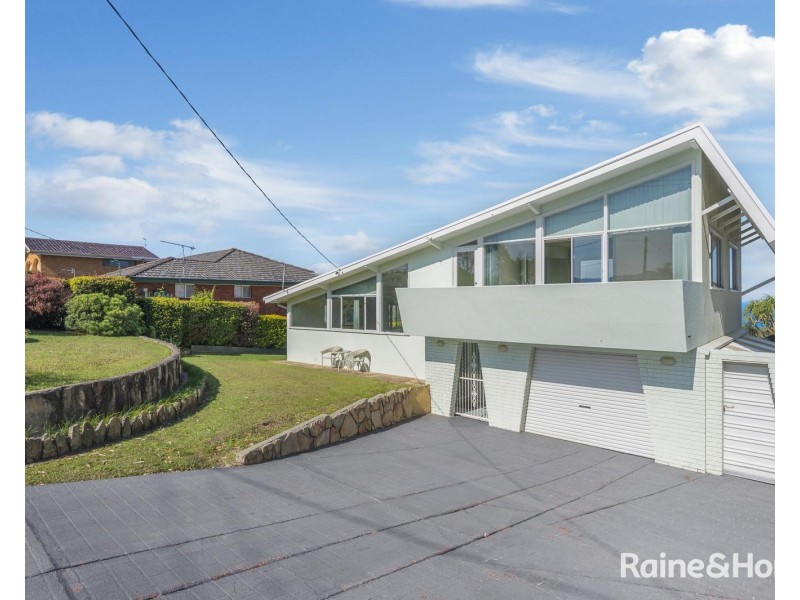 4 Macauleys Headland Drive, Coffs Harbour NSW 2450