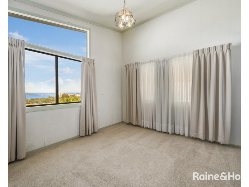 4 Macauleys Headland Drive, Coffs Harbour NSW 2450