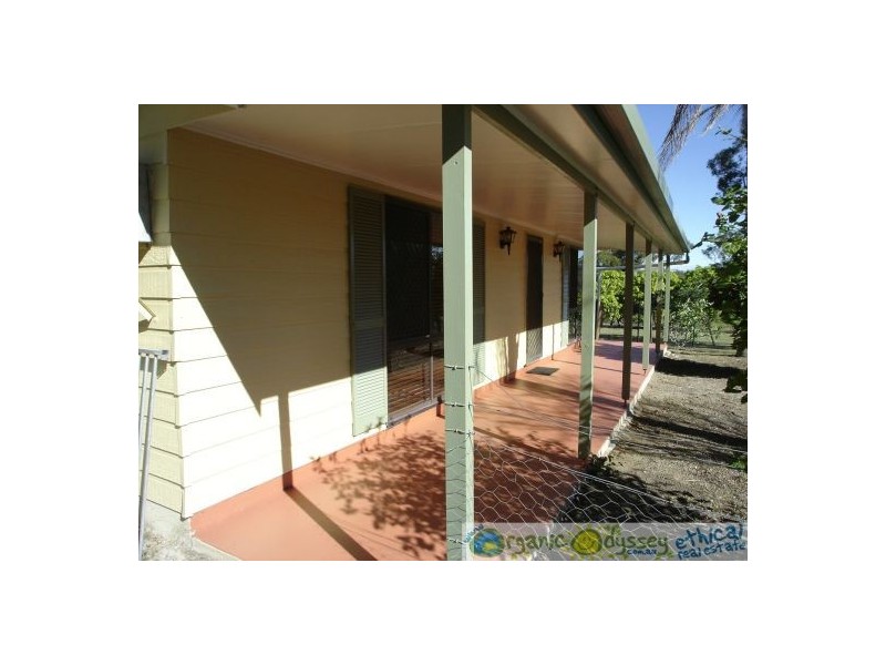 75 Oceanna Court, Deepwater QLD 4674