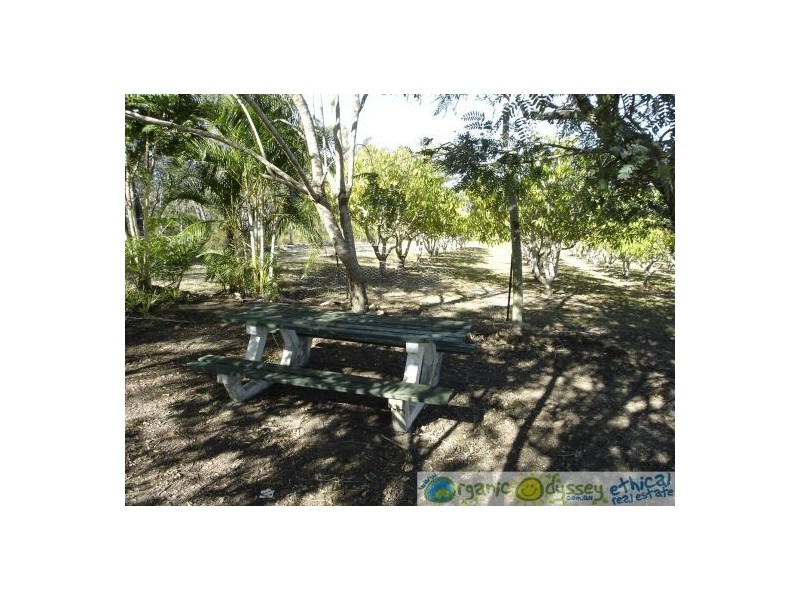 75 Oceanna Court, Deepwater QLD 4674