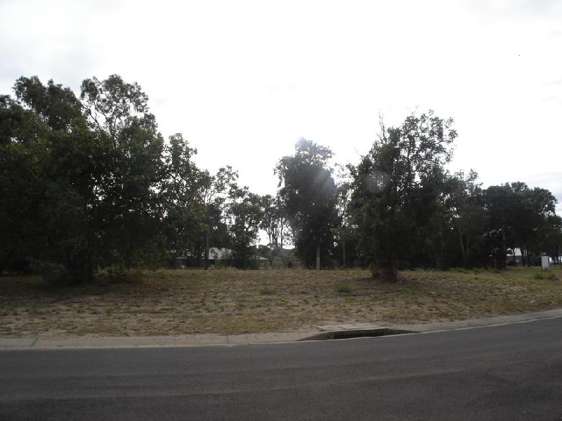 Moore Park Beach QLD 4670