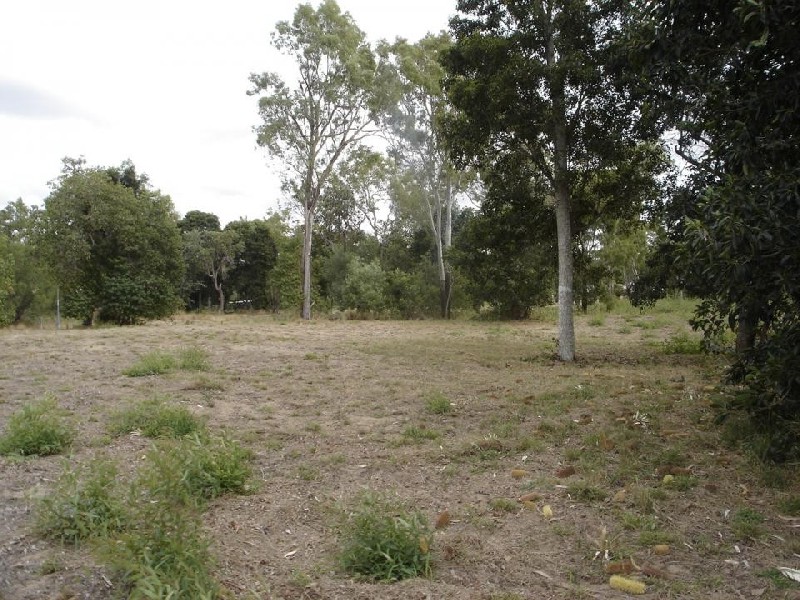 Moore Park Beach QLD 4670