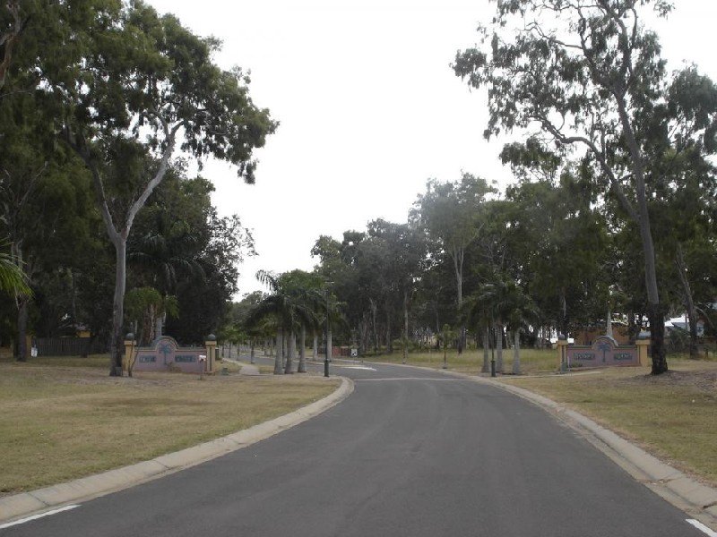 Moore Park Beach QLD 4670