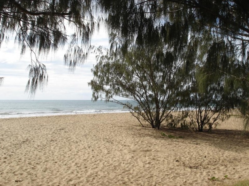 Moore Park Beach QLD 4670