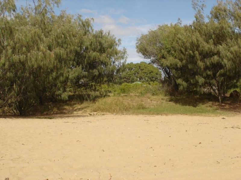 Moore Park Beach QLD 4670