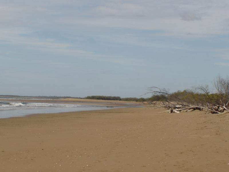 Moore Park Beach QLD 4670