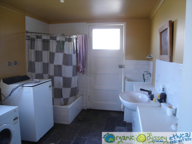 Rules Beach QLD 4674