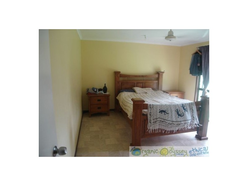 2208 Round Hill Road, Round Hill QLD 4677