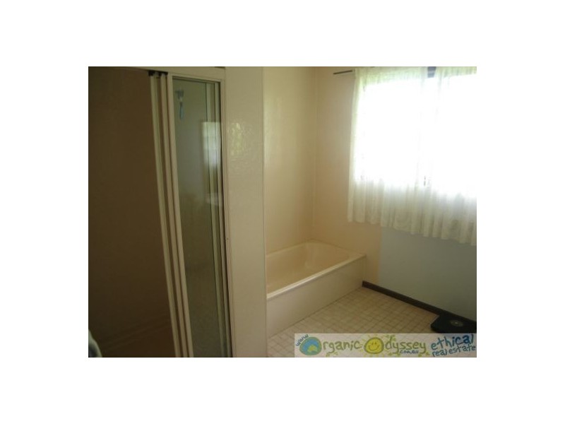 2208 Round Hill Road, Round Hill QLD 4677
