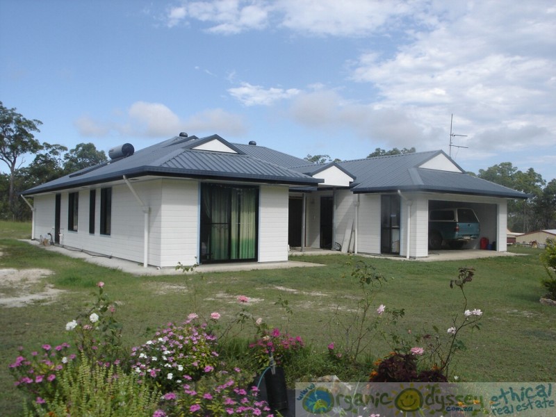 454 Maude Hill Road, Deepwater QLD 4674