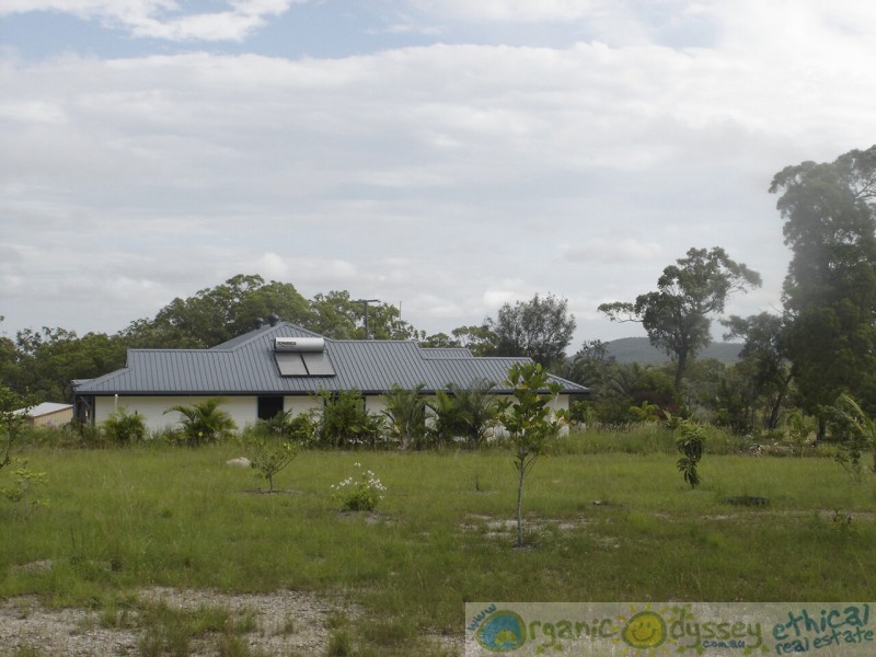 454 Maude Hill Road, Deepwater QLD 4674