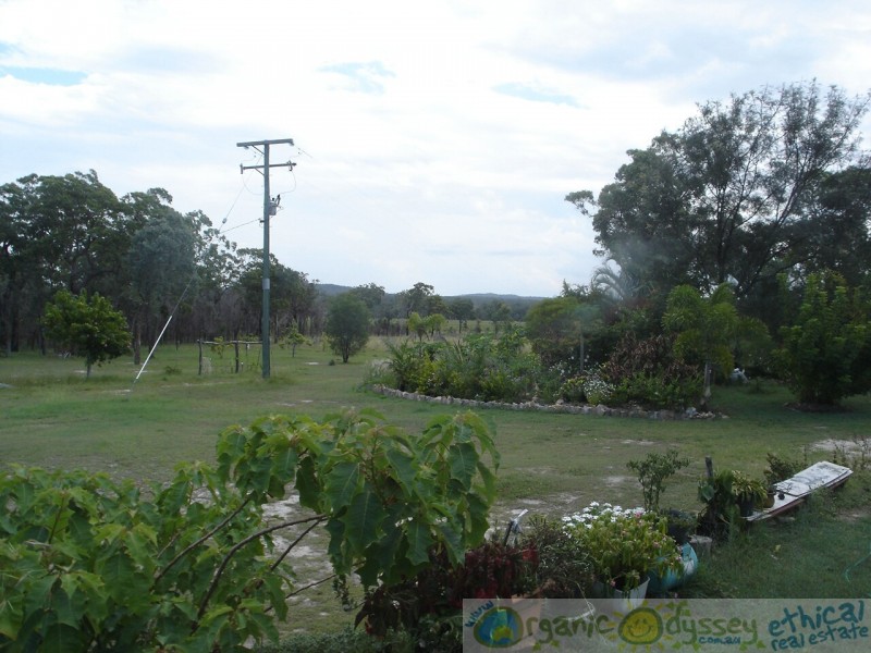 454 Maude Hill Road, Deepwater QLD 4674