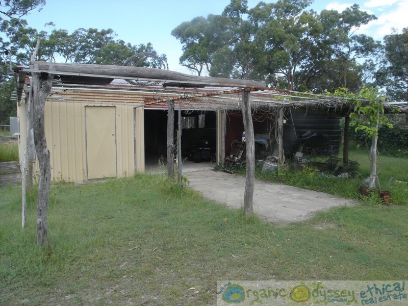 454 Maude Hill Road, Deepwater QLD 4674