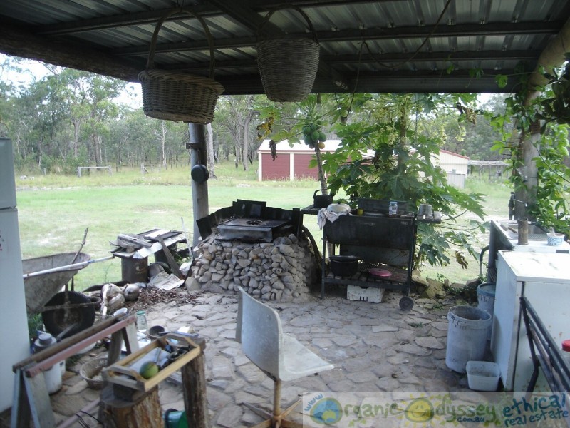 454 Maude Hill Road, Deepwater QLD 4674