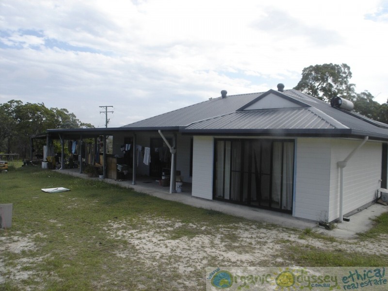 454 Maude Hill Road, Deepwater QLD 4674