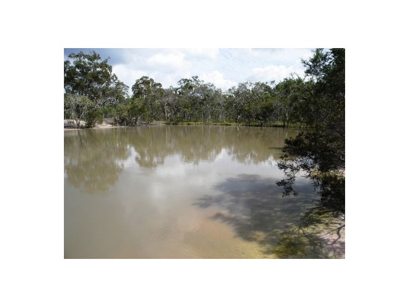 233 Pacific Dr, Deepwater QLD 4674